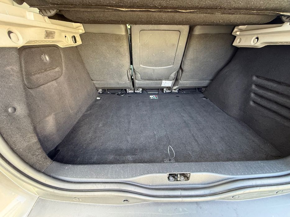 Renault Scénic dCi Automatico Bose (2016) – 106.000 km