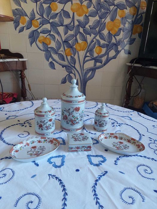 Vista Alegre Magnolia Set