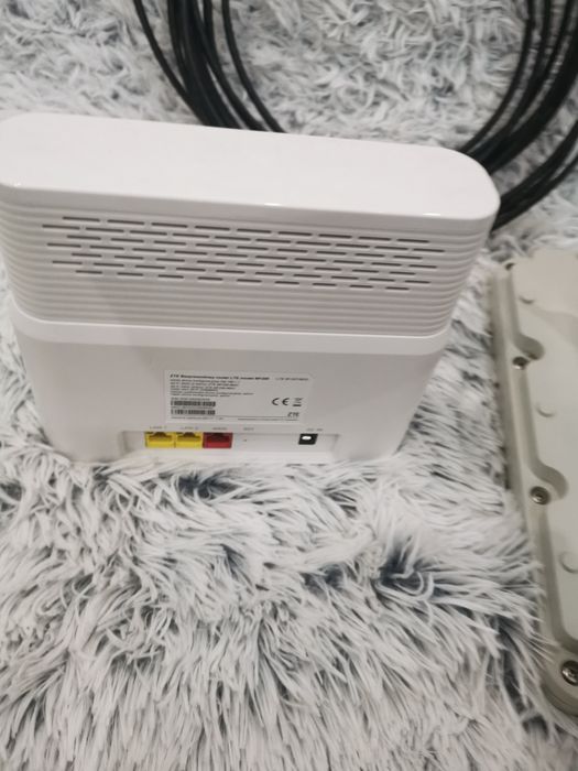 Router ZTE MF258 + antena na kartę sim stan bardzo dobry