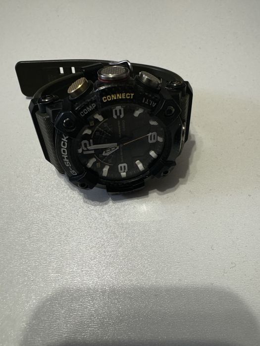 Продам годинник CASIO G-SHOCK карбон