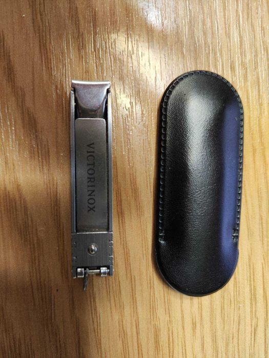 Кусачки манікюрні Victorinox 8.2055.C