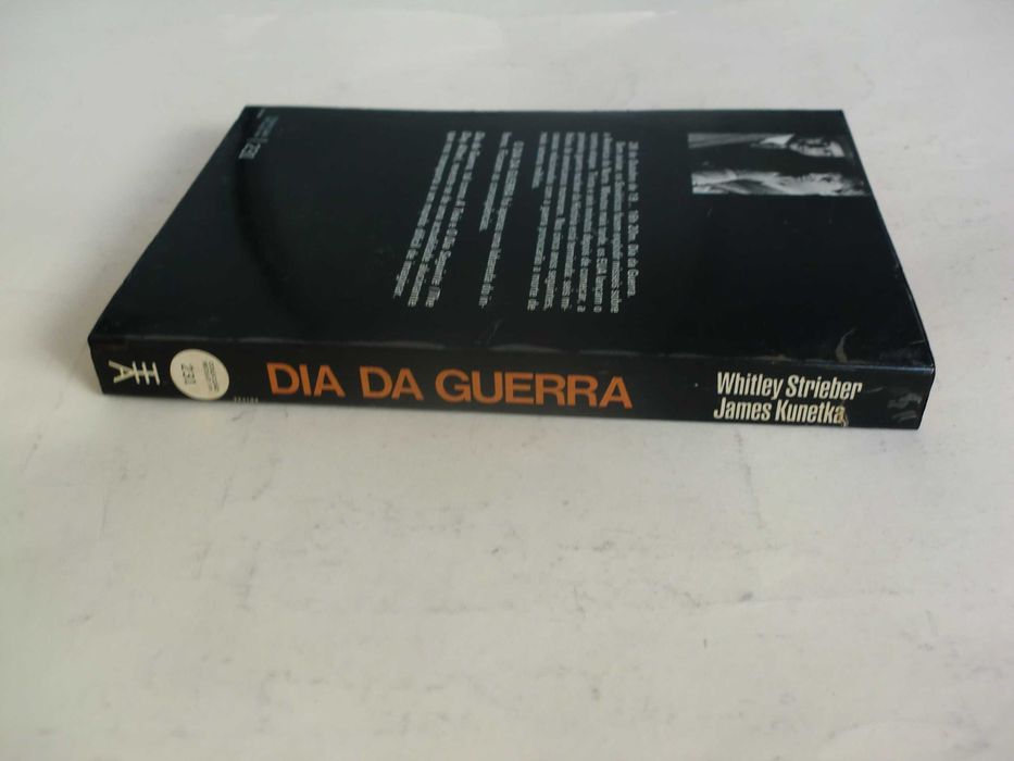 Dia da Guerra
de Whitley Strieber e James Kunetka