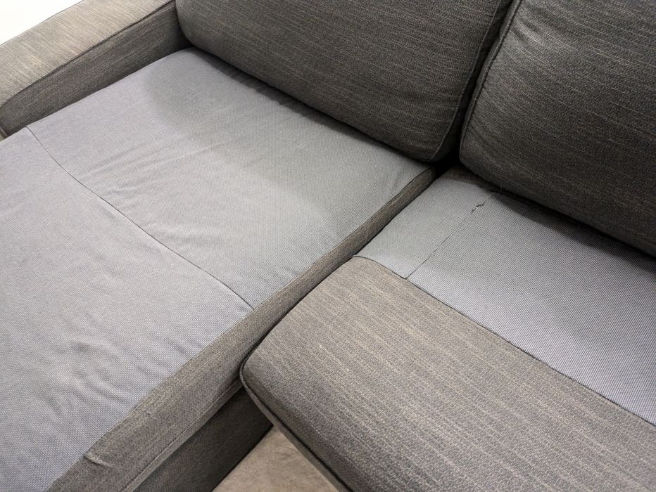 Sofá kivik IKEA 3 lugares com chaise long