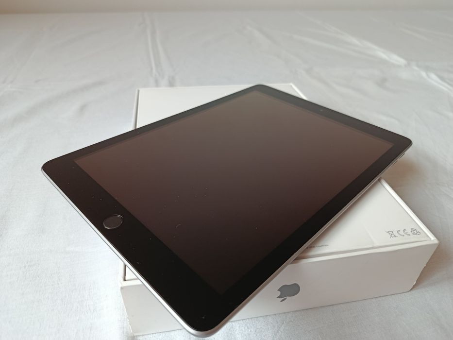 Tablet Apple IPad 6th 128GB Wi-Fi