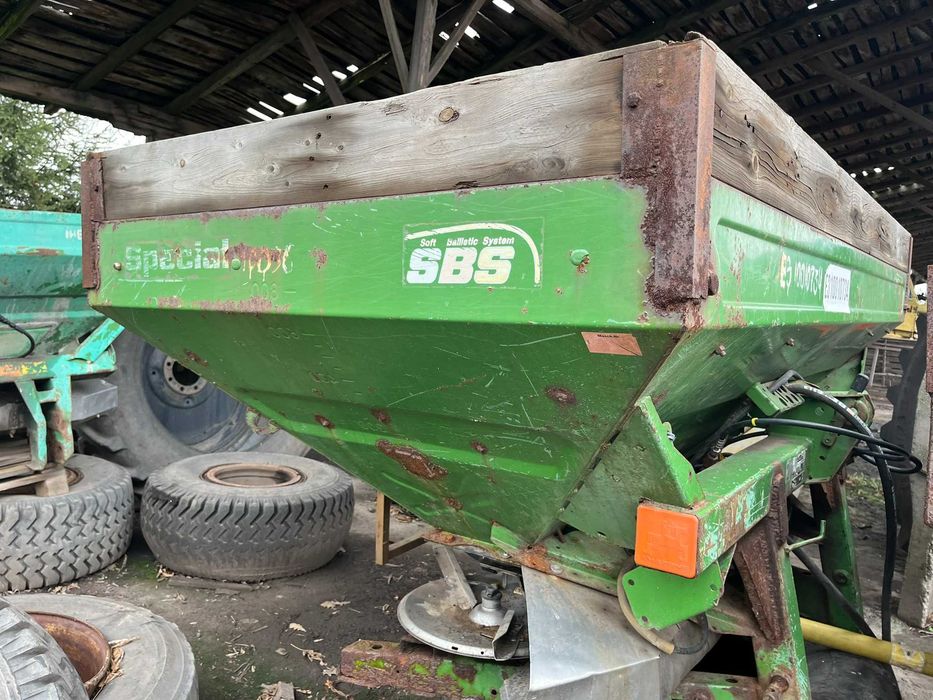 Розкидач добрив Amazone ZAM-24