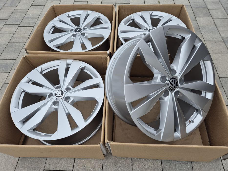 Felgi 19" 5x112 Maxion OEM Skoda Octavia Superb Kodiaq Karoq Srebrne Nowe | #VWR19S