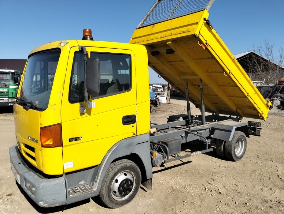 Nissan ATLEON wywrotka.