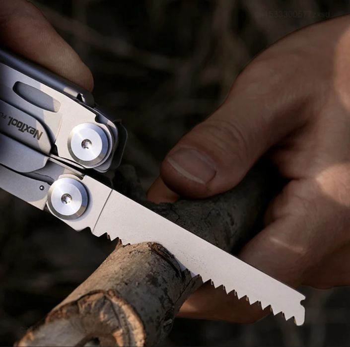 Ferramenta Multipla 16 em 1 -Tesoura grande, alicate, faca, serra, etc