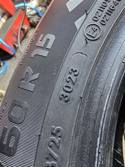 Sprzedam Jak Nowe 4 opony 185/60 15" Vredestein wielosezonowe 23/25r