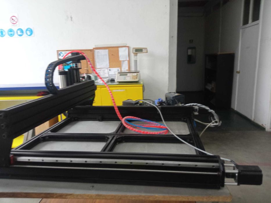 CNC 2.2Kw Guias Lineares
