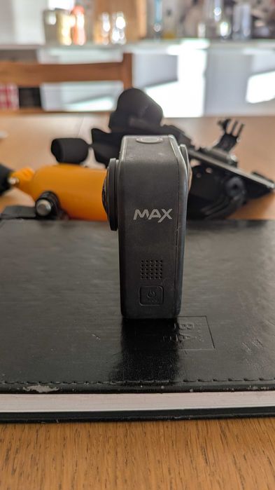 GoPro Max com acessórios