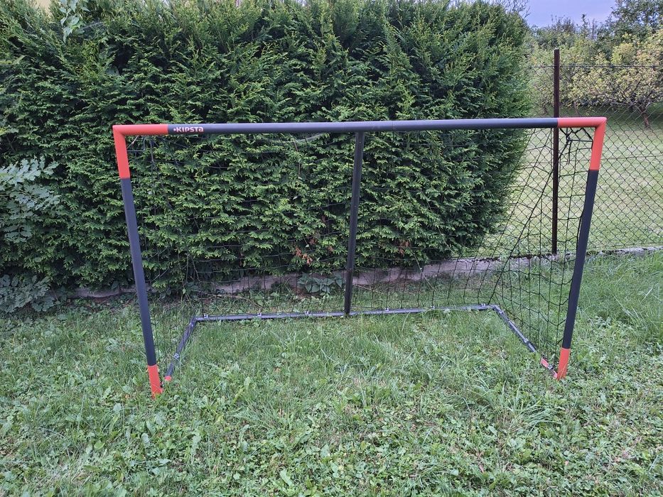 Bramka Kipsta 130x200 w dobrym stanie w dobrej cenie