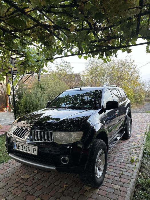 автомобиль митсубиши