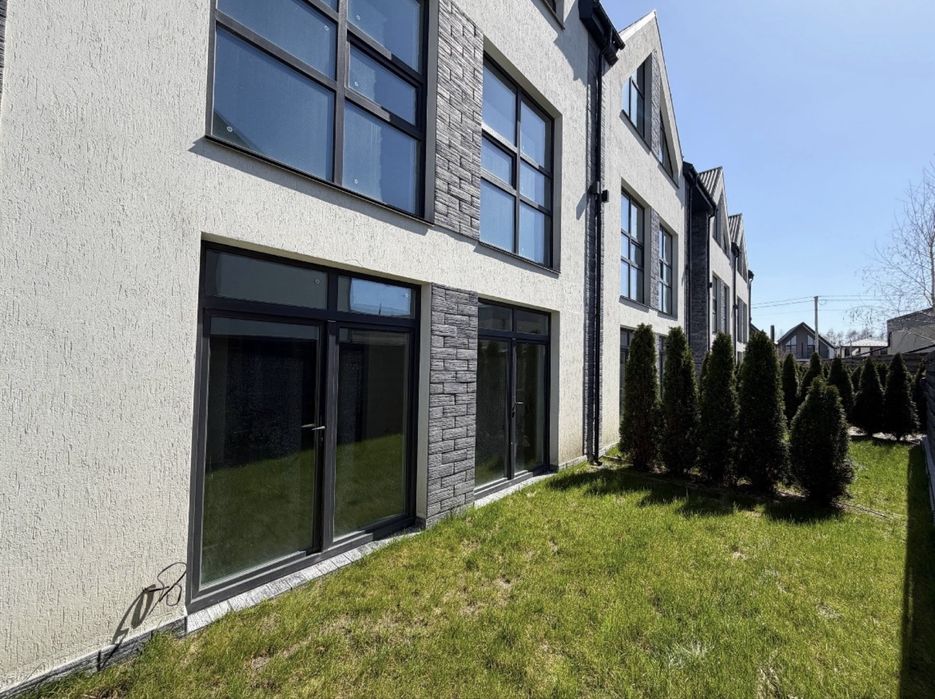 Продам Таунхаус 123м2 в місті Стоянка,3 хв від Ірпеня, Штукатурка + розводка електрики в ціні,Мін.оформлення - View 2