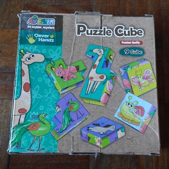 Puzzle de cubos com animais