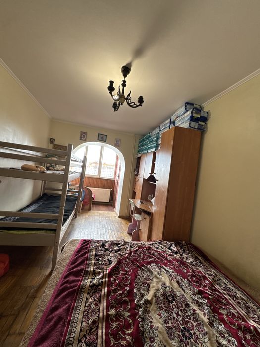 3 кімнатна квартира на Дружбі продаж