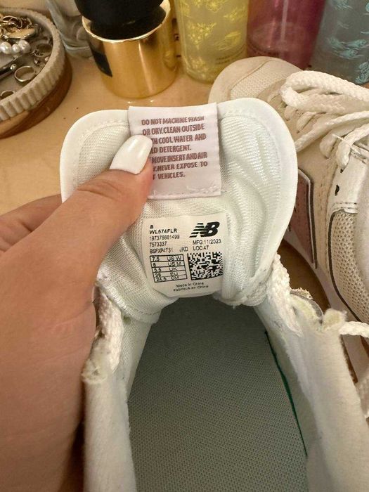 Жіночі кросівки New Balance 574 (WL574FLR) — 38 розмір / 24.5 см / Оригінал