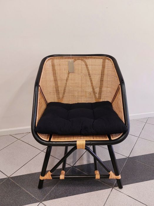 Poltrona em Rattan nova