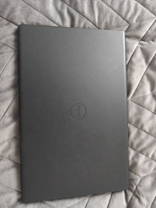 Dell Inspiron 3525 Ryzen 5 5625U 8gb озу /Win11 120Hz Black.