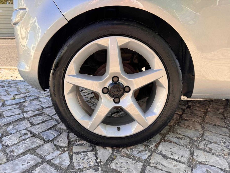 Opel Corsa D 1.2 GTC | 114.000 | Nacional | Desde 58€/MÊS