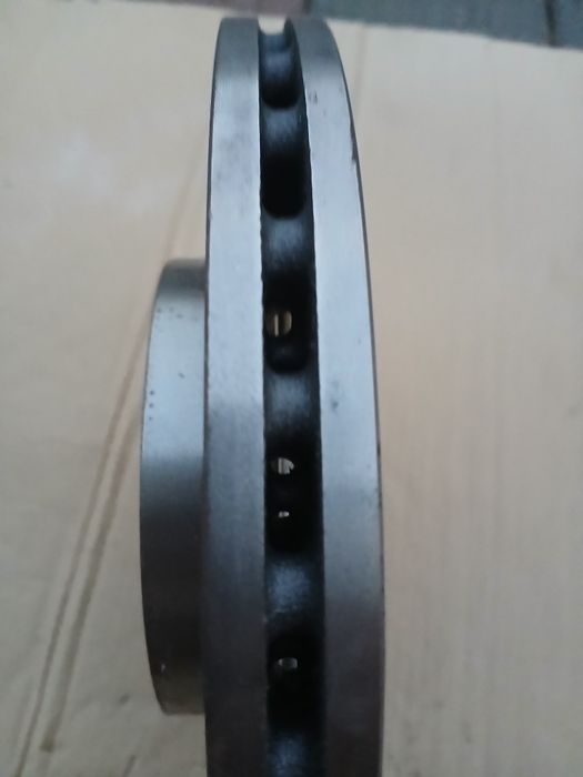 Гальмівний диск...