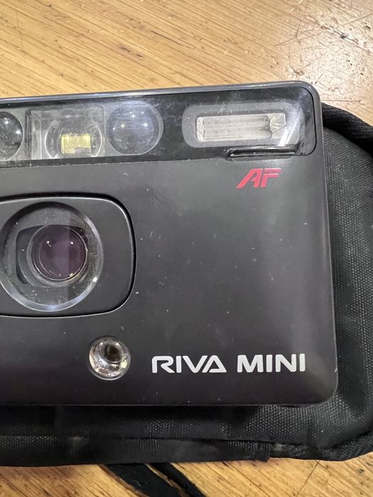 Câmara Analógica Minolta Riva Mini AF - Lente 34mm f/3.5