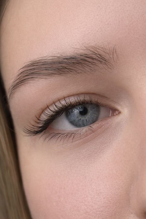 Нарощування вій