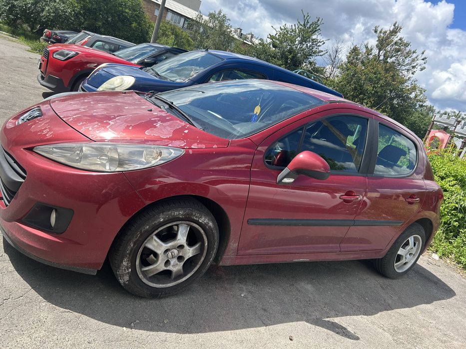 Peugeot 207 робот