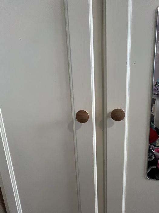 Szafa dziecieca, drewniana biała, kremowa. Nie Ikea
