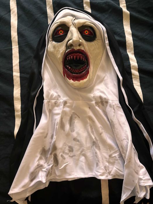 Máscara freira/nun nova