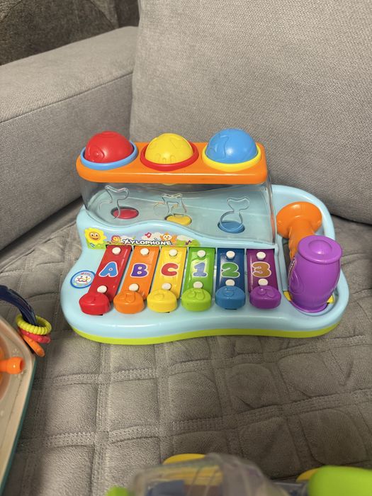 Дитячі іграшки в гарному стані!