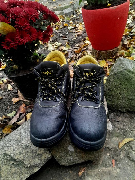 Робочі ботинки 45 р.р б/у