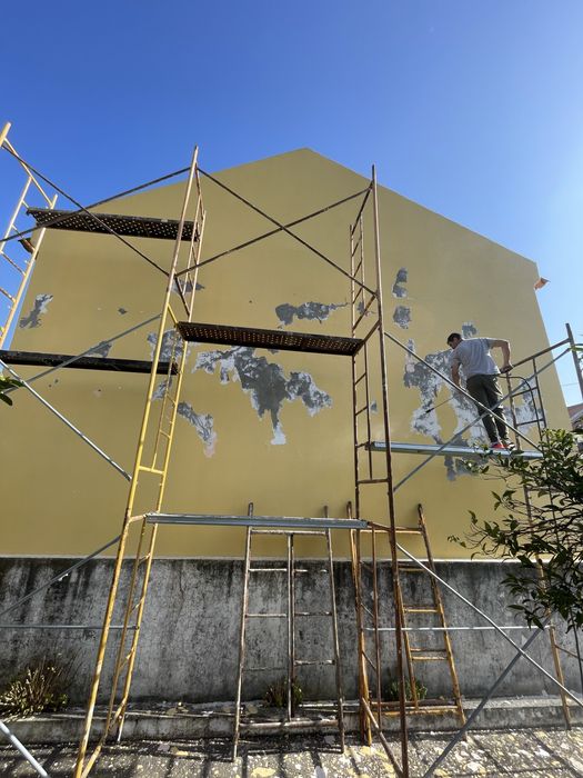 DportPT contrucoes fazemos capoto  reboco. Pequenos reparos  de pinturas , serviços de pedreiro , concertamos problemas de mofos