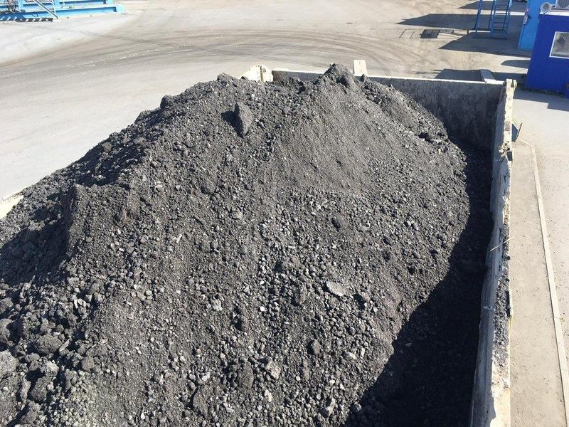 Продам асфальтную крошку . Холодный асфальт Асфальтный срез бу асфальт