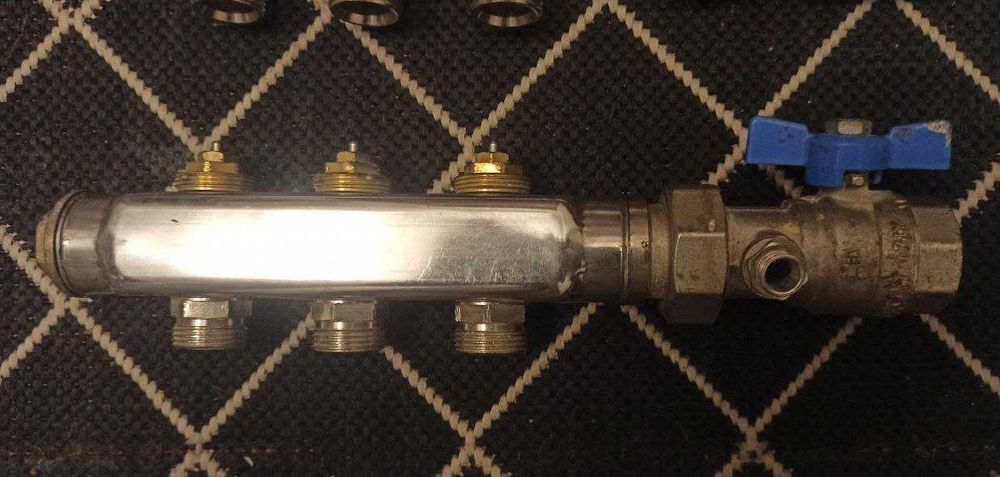 Водопроводная гребенка для отопления теплого пола