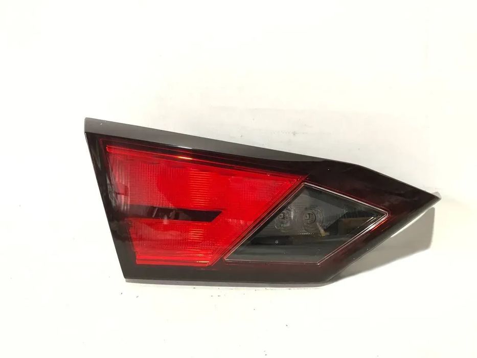 NISSAN ALTIMA Фонарь внутренний левый 2019 2020 2021