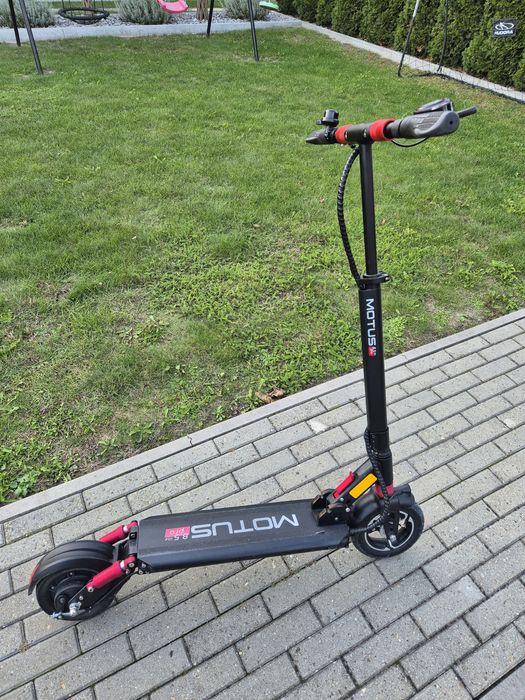 Hulajnoga elektryczna Motus Pro 8.5 Lite