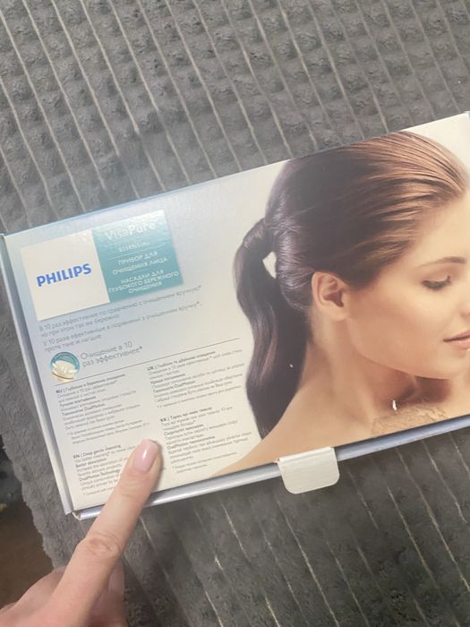 Прилад для очищення обличчя PHILIPS VisaPure Essential