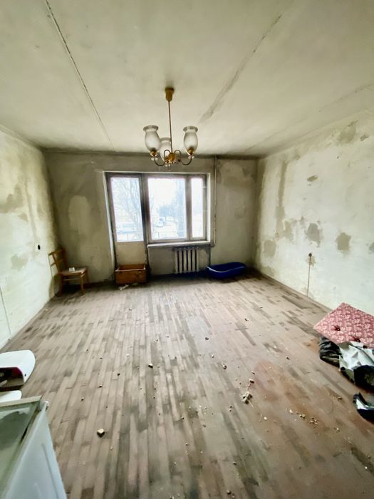 Продам 3-х кімнатну квартиру на м-ні Даманский