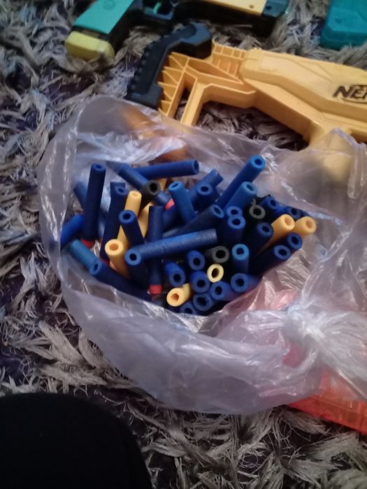 Pistolety Nerf strzałki
