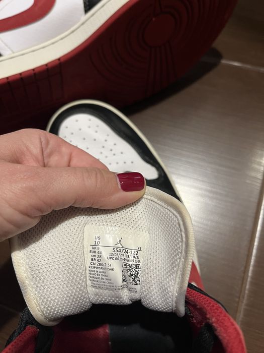 За дві пари  2000 грн. Кеди Converse, кросівки Nike Jordan