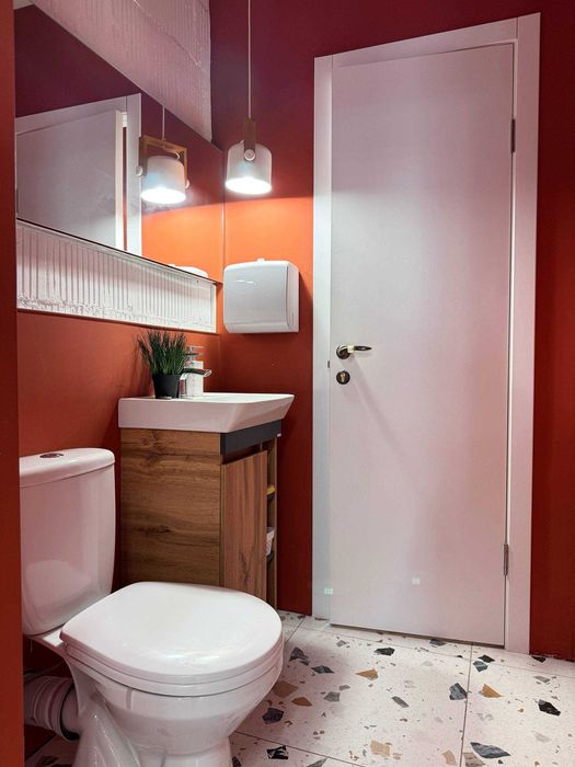 Продаж готового бізнесу — салон краси, вул. Малоголосківська, 32