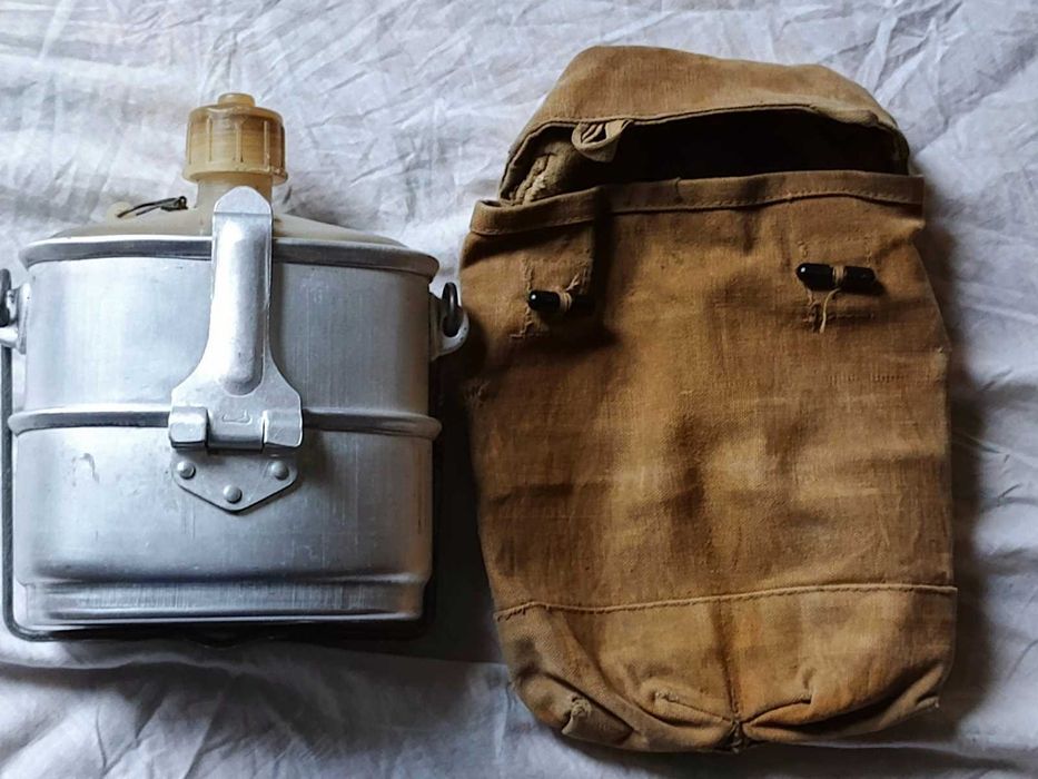 Котелок ВДВ с пластиковой(редкой) флягой в родном чехле 79-80г.в