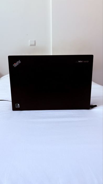 Lenovo ThinkPad T450s i5 | 8GB RAM | SSD 238GB | Windows 10 Enterprise