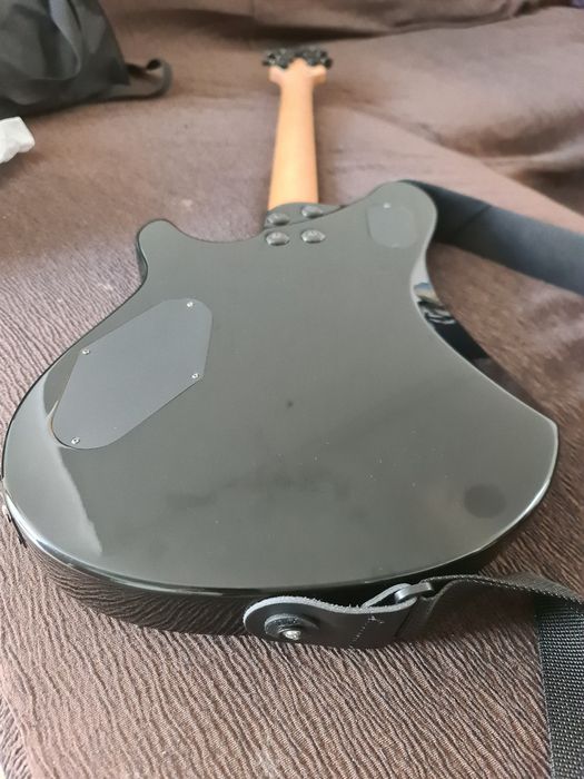 Guitarra elétrica EVH Wolfgang Standard