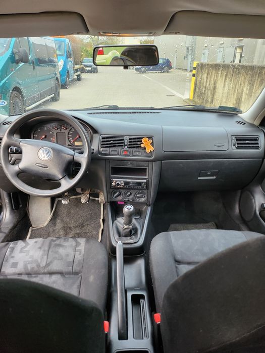 Vw Golf 1.9TDi Klimatyzacja Mrozi, 2 Wł, Hak Do Przyczepki