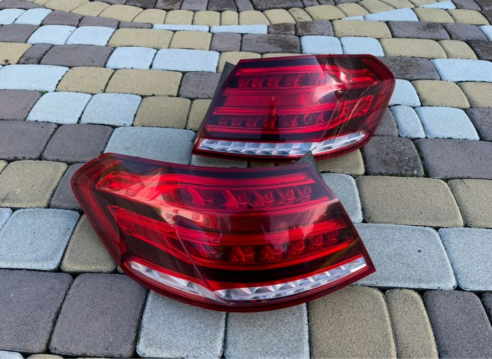 Розборка Задні фонарі стопи Mercedes e class w212