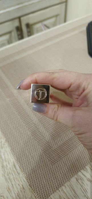 Помада для губ o.two.o