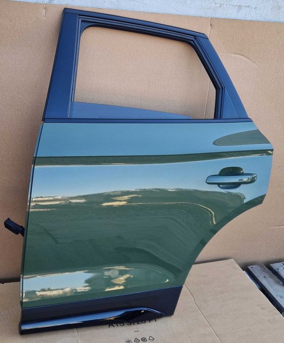 AUDI Q5 80A Двері