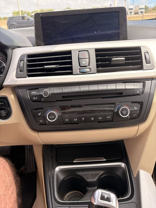 Bmw 320i touring  X-drive